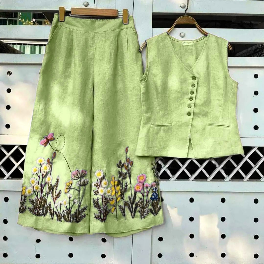 WOMEN STYLISH DRESS UNDER  999