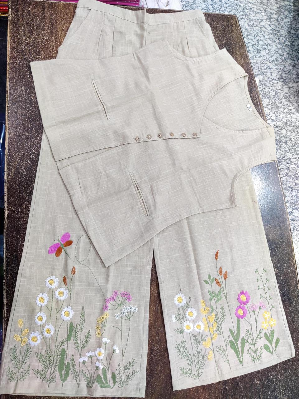 WOMEN STYLISH DRESS UNDER  999