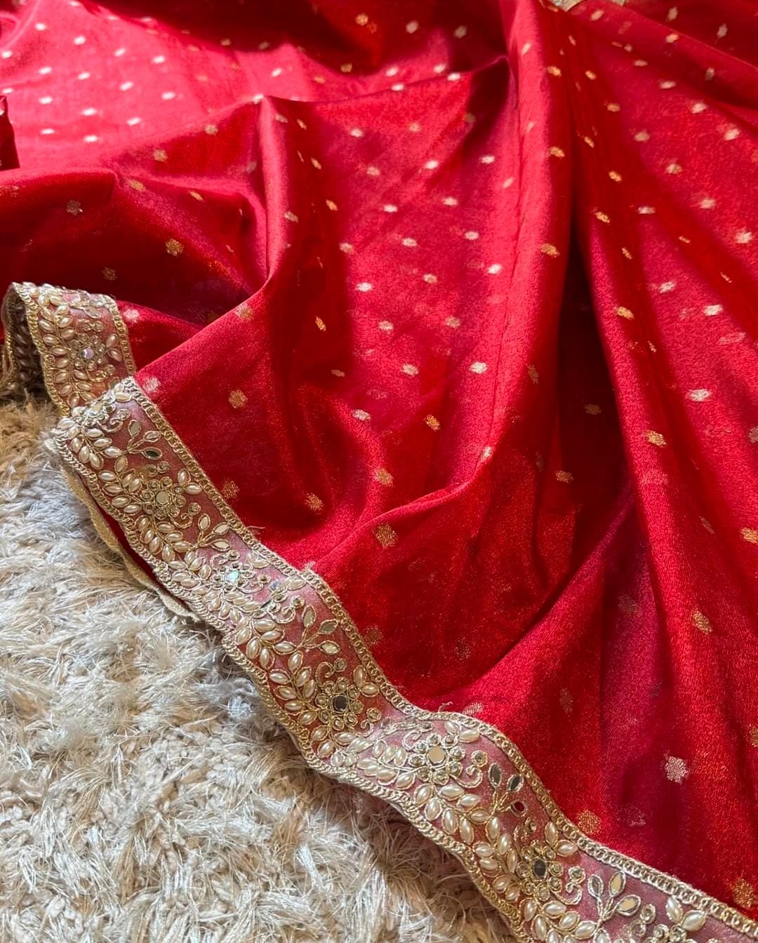 EXQUISITE TISSUE SILK SAREE