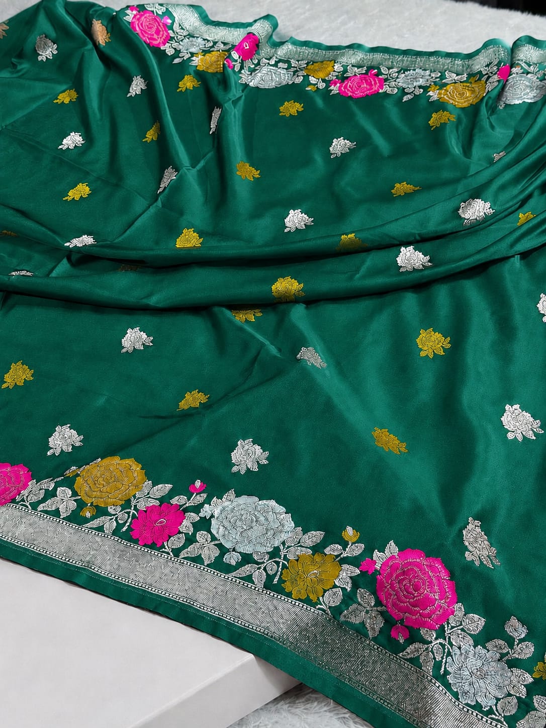 Banarasi Handloom Mashru Silk Saree (with Meenakari Floral Border)
