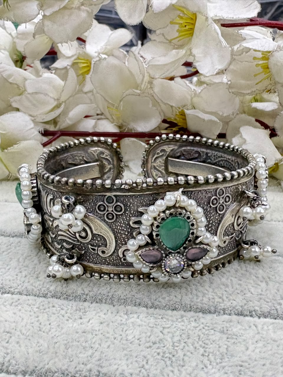 Pearl Stone Statement Kada