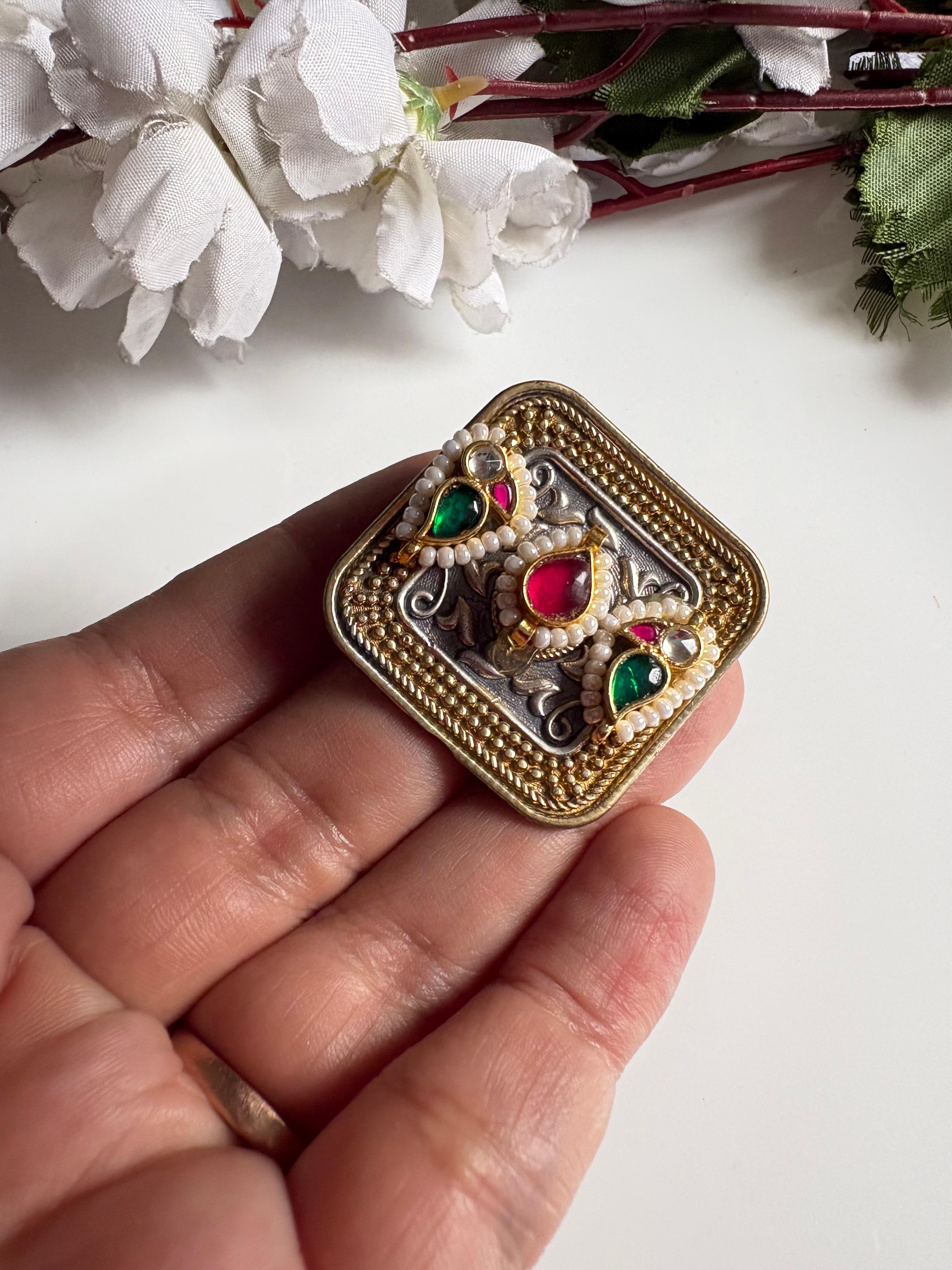 Kundan Fusion Statement Ring ( Dual-Tone )